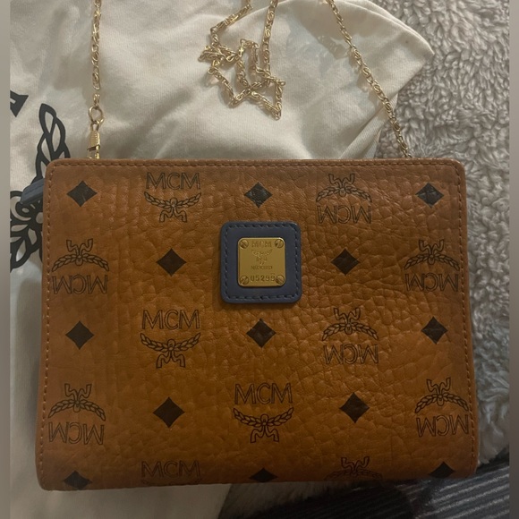 Authentic MCM clutch/bag - Picture 10 of 13